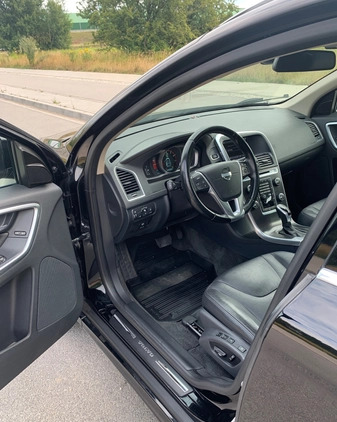 Volvo XC 60 cena 71900 przebieg: 206000, rok produkcji 2015 z Warszawa małe 596